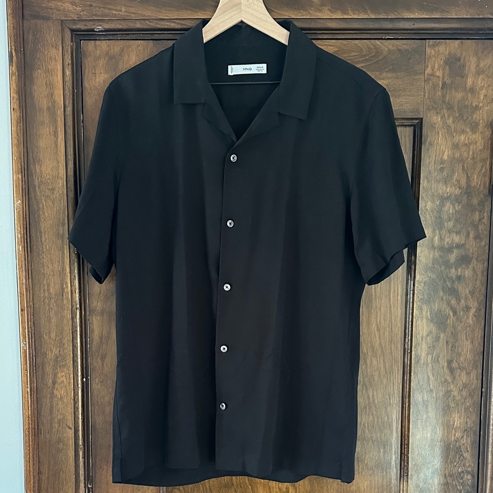 Mango Men's Black Casual Button Down Shirt in Size M